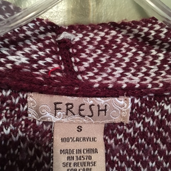 Pretty Shaw. - Picture 2 of 2